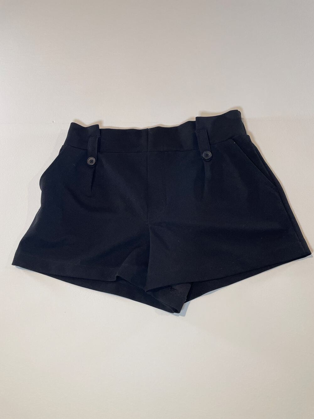 Sincerely Jules Size M Paperbag Waist Shorts